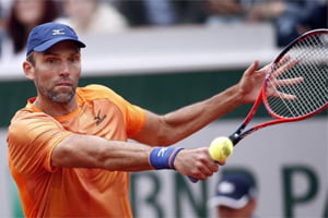 Thompson vs Karlovic: can Jordan handle the Croat's powerful serve?