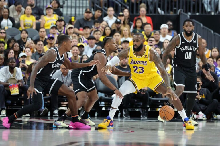 Brooklyn Nets vs Los Angeles Lakers