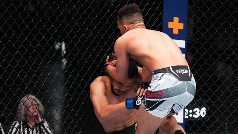 UFC MMA Prediction: Kurt Holobaugh vs Jordan Leavitt