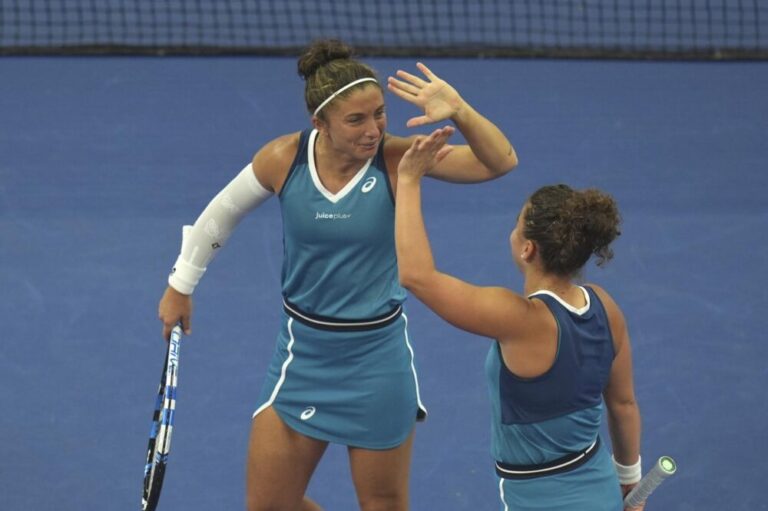 WTA Rome Doubles Semifinal Prediction: Andreeva/Schnaider vs Errani/Paolini