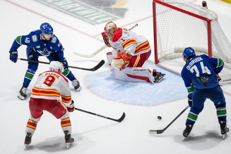 Calgary Flames vs Vancouver Canucks